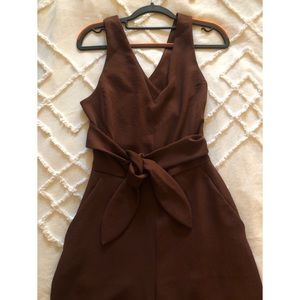 Aritzia Wilfred Ecoulment V-Neck Jumpsuit, Size 6, Brand new never worn